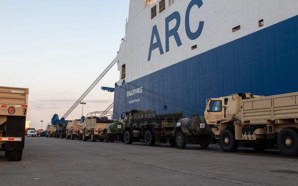  Το γιγαντιαίο ARC Endurance των ΗΠΑ στο λιμάνι της Αλεξανδρούπολης