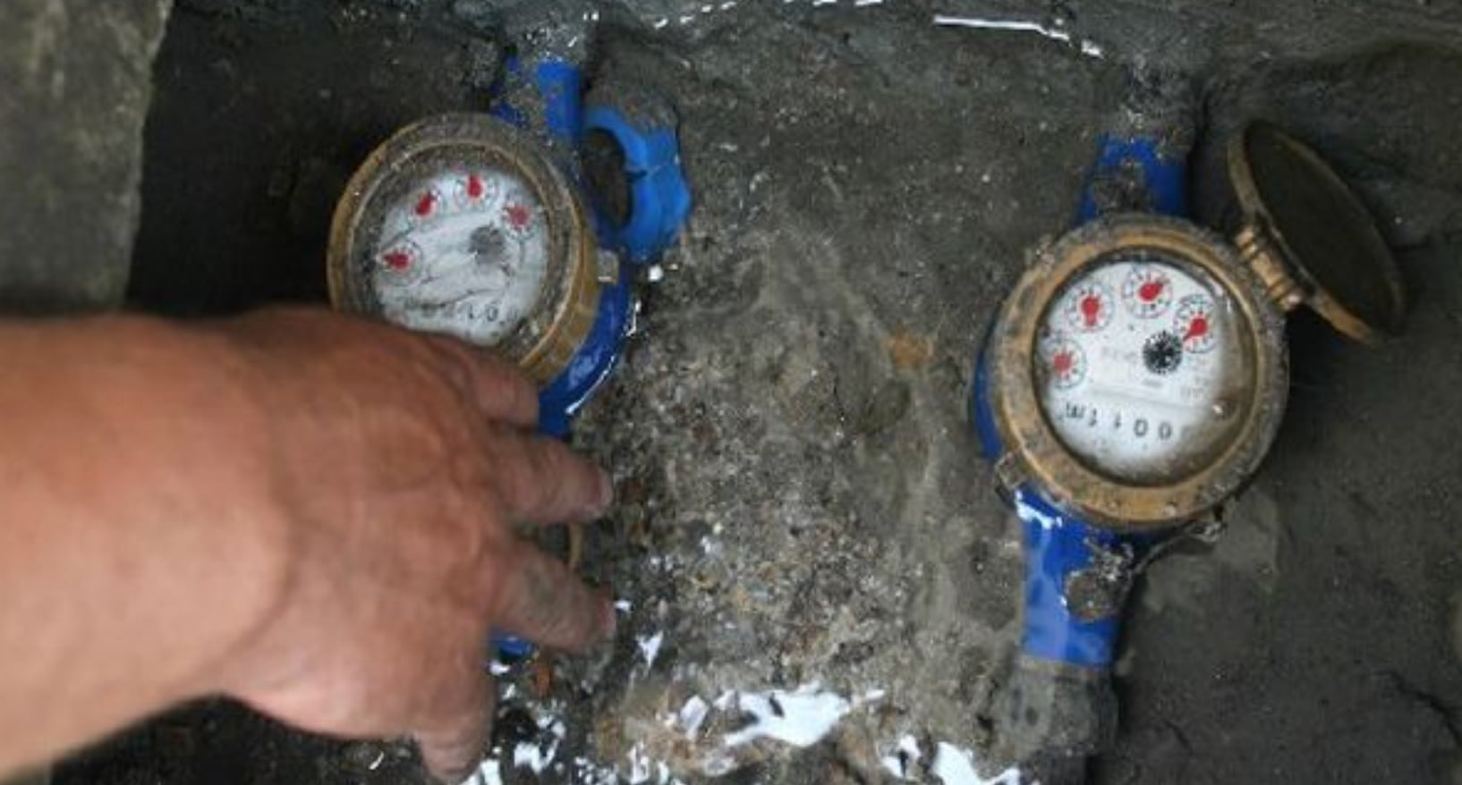 10 συλλήψεις για κλοπή νερού από τη Δ.Ε.Υ.Α.Δ