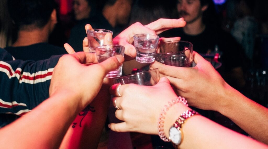 διάθεση αλκοόλ σε ανήλικους Αλεξανδρούπολη