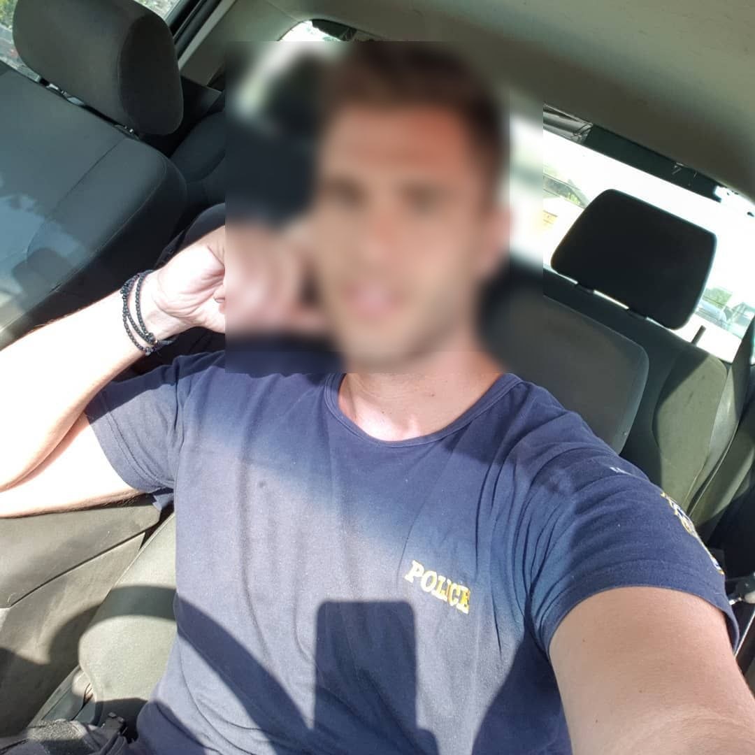 ΠΡΩΗΝ ΑΣΤΥΝΟΜΙΚΟΣ TIKTOKER