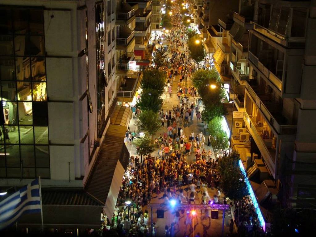 Λευκή Νύχτα Αλεξανδρούπολης 2025 με ζωντανή μουσική και ανοιχτά καταστήματα