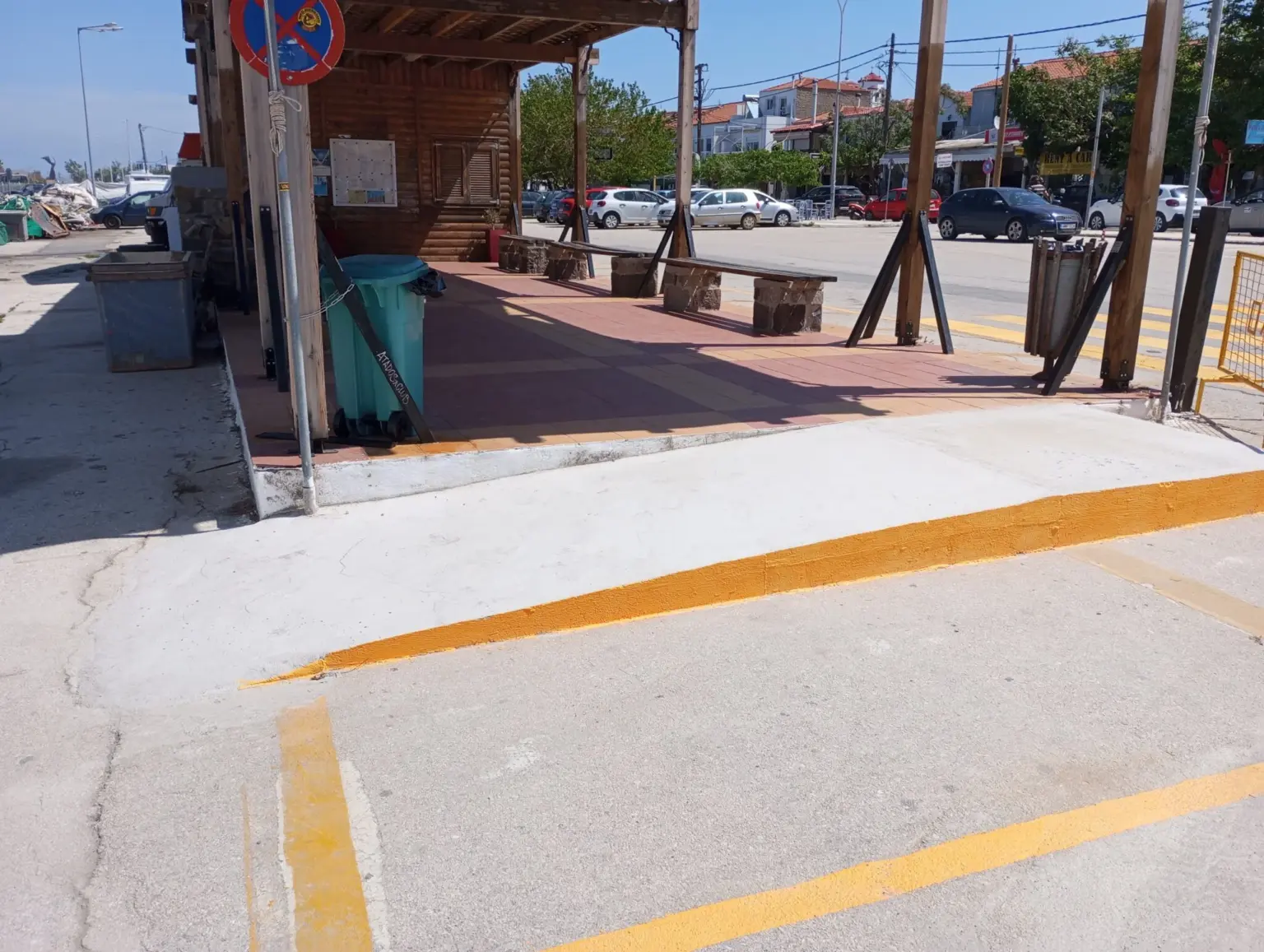 Υποβάθμιση και πρόχειρες εργασίες στο λιμάνι Καμαριώτισσας.