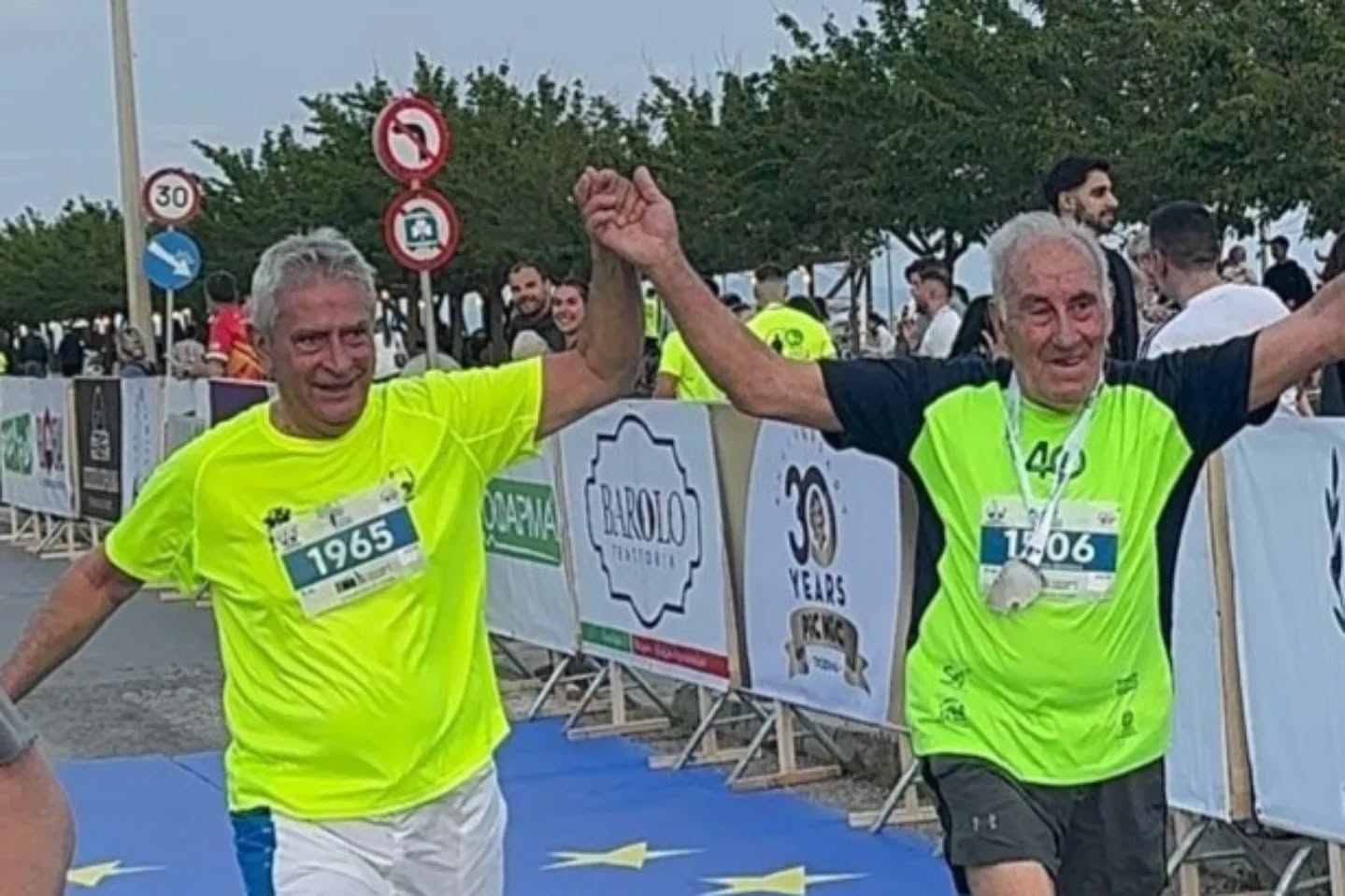 Ο Αναστάσιος Δημοσχάκης τερματίζει με ατομικό ρεκόρ στον 6ο Νυχτερινό Αγώνα Θράκης.