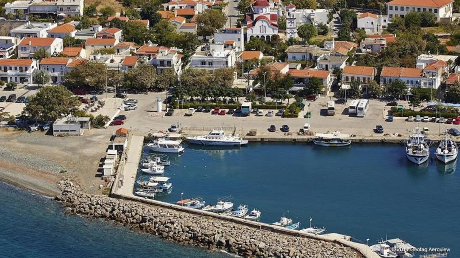 Λιμάνι της Καμαριώτισσας στη Σαμοθράκη