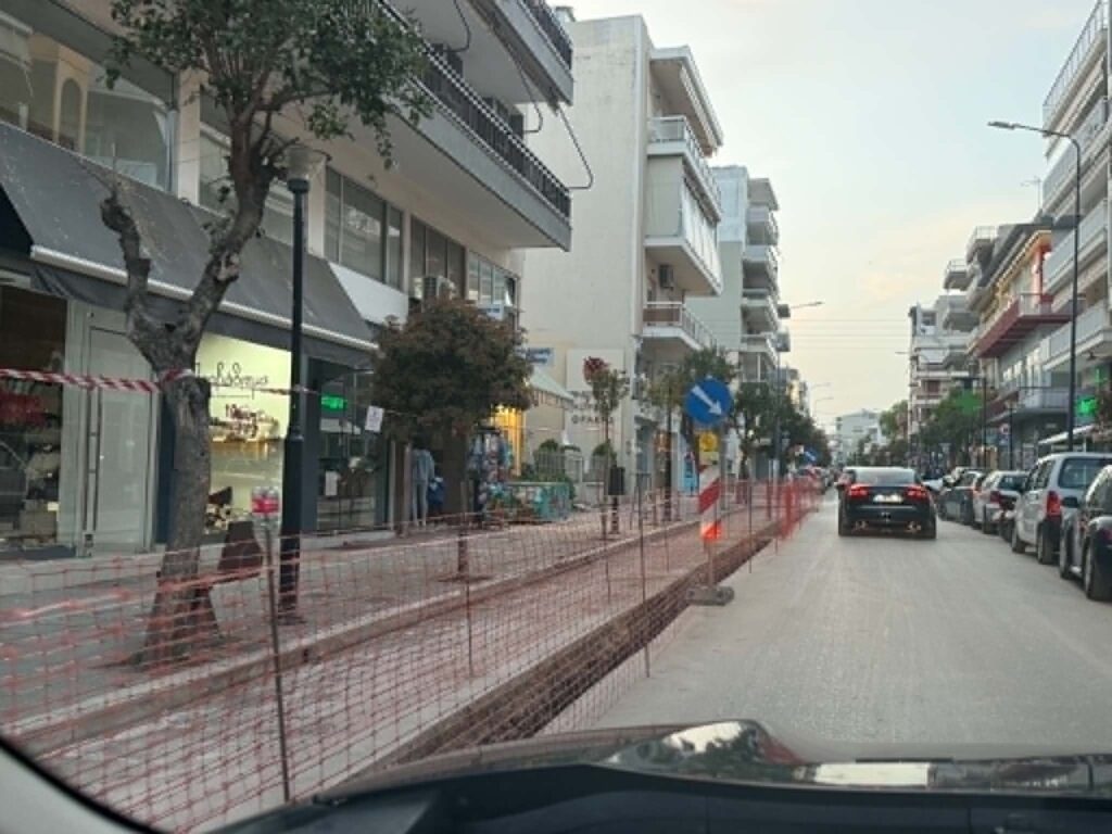 Εργασίες εκσκαφών σε κεντρικό δρόμο της Αλεξανδρούπολης με διακοπή κυκλοφορίας