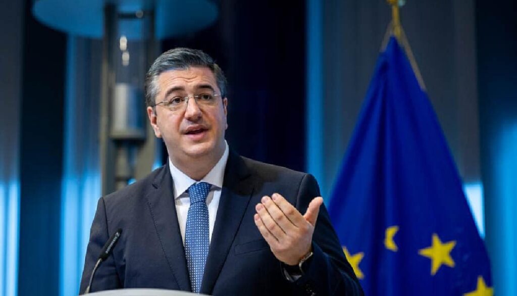 Ο Ευρωπαίος Επίτροπος Απόστολος Τζιτζικώστας σε εκδήλωση στην Αλεξανδρούπολη
