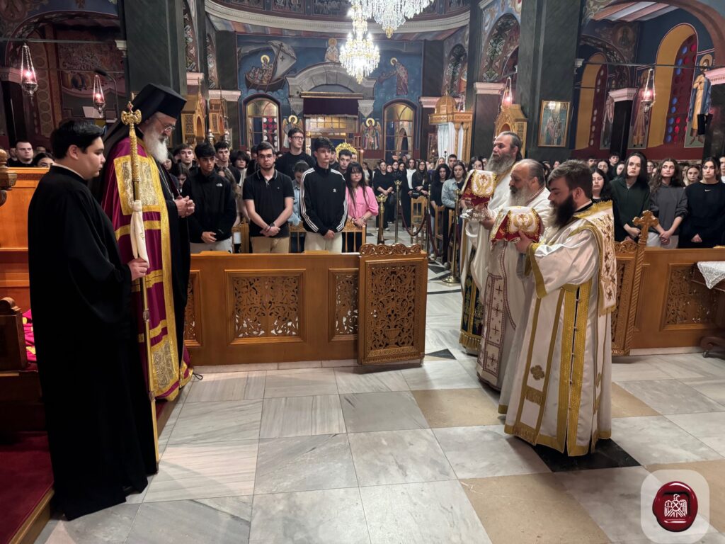 Θεία Λειτουργία στην Αλεξανδρούπολη για μαθητές των Πανελλαδικών Εξετάσεων