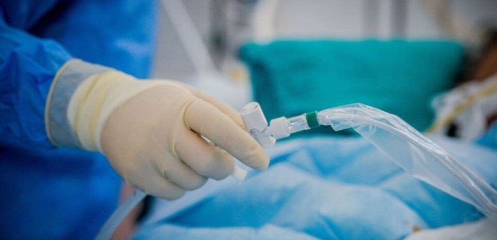 Αισιόδοξα μηνύματα για τον 17χρονο που νοσηλεύεται στο ΠΓΝΑ