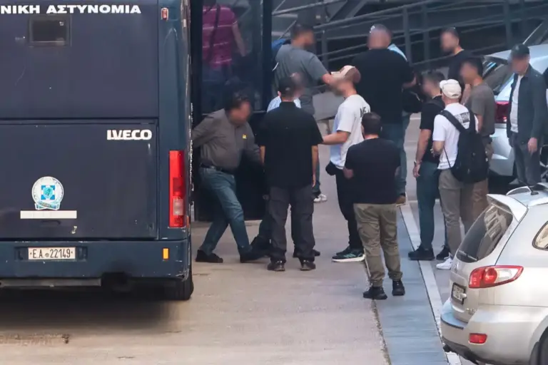Το δικαστικό μέγαρο όπου απολογούνται οι κατηγορούμενοι για την υπόθεση του ΟΠΕΚΕΠΕ