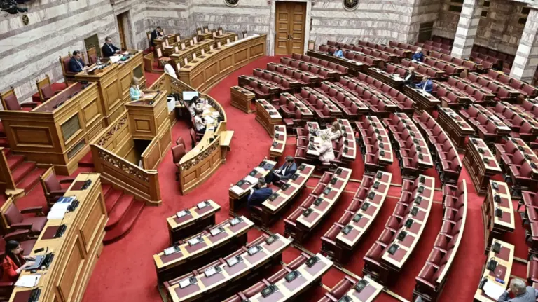 Ο νέος Κώδικας Τοπικής Αυτοδιοίκησης ψηφίστηκε στην ολομέλεια της Βουλής
