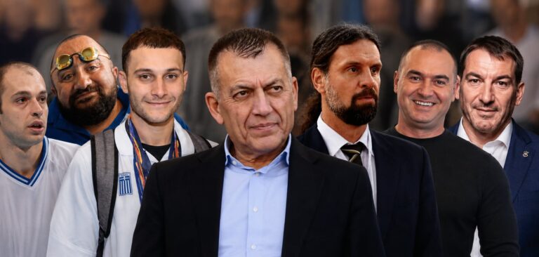 Ο Γιάννης Βρούτσης με αθλητές και ολυμπιονίκες