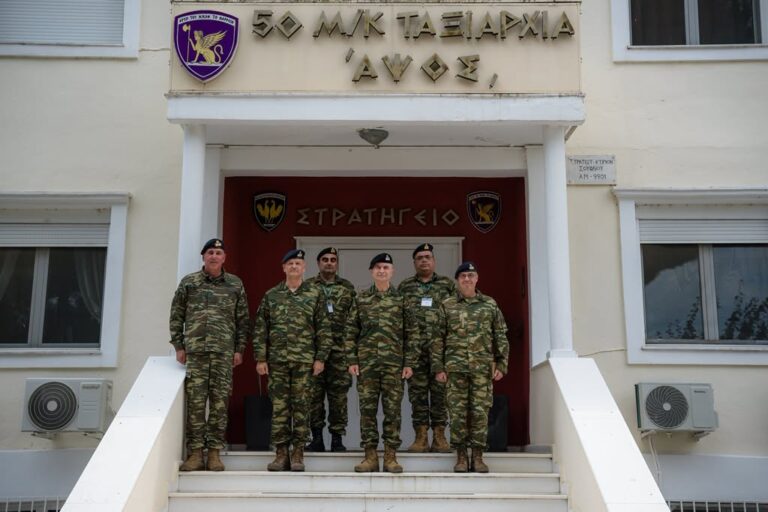 Ο Αρχηγός ΓΕΣ Γεώργιος Κωστίδης επισκέπτεται στρατόπεδο της ΑΣΔΙΘ στον Έβρο
