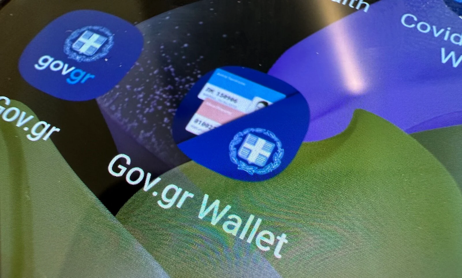 Ελληνικό διαβατήριο στο Gov.gr Wallet σε κινητό τηλέφωνο