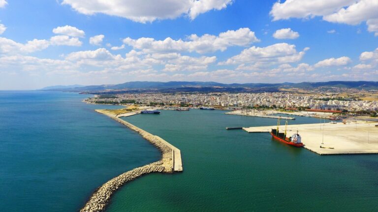 Αλεξανδρούπολη: Πυρά του ΚΚΕ κατά Μητσοτάκη για το λιμάνι και το LNG