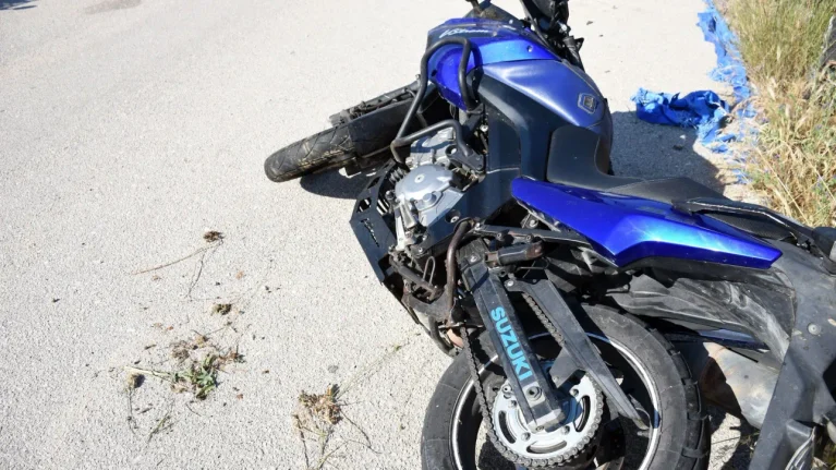 Θανάσιμο τροχαίο με θύμα 22χρονο μοτοσικλετιστή μετά από σύγκρουση με αυτοκίνητο
