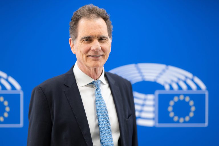 Νίκος Παπανδρέου: Αίτημα των ελληνικών αρχών για άρση της ασυλίας του στο Ευρωπαϊκό Κοινοβούλιο